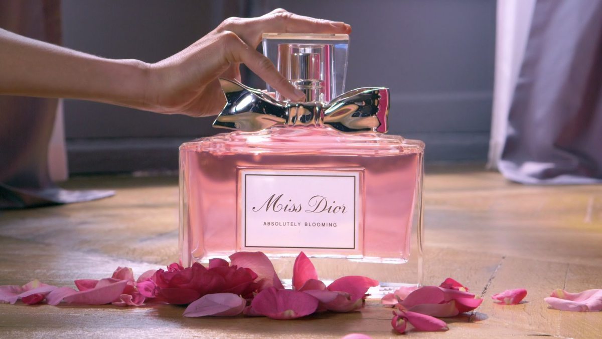 Miss Dior Absolutely Blooming Dior perfume - a fragrance for women 2016
